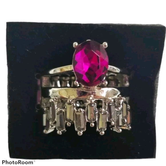 🔥2/$30🔥Crowned Victor Pink Ring - Picture 3 of 4